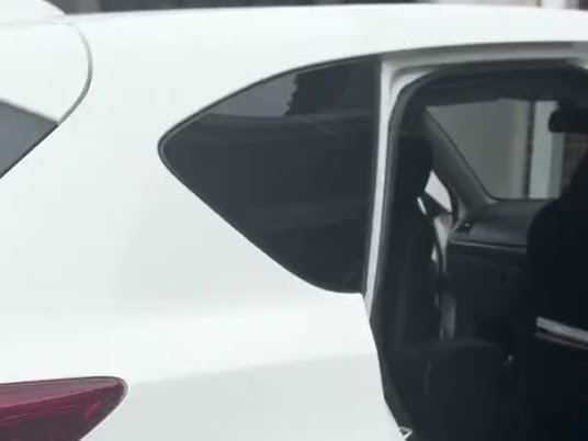 Pembersihan interior mobil